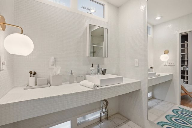 1022 E 28th Ave, Spokane, WA 99203