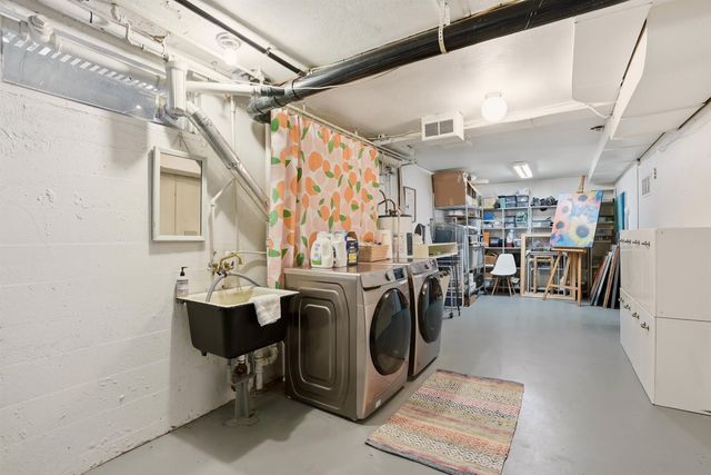 1022 E 28th Ave, Spokane, WA 99203