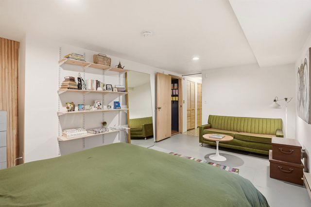 1022 E 28th Ave, Spokane, WA 99203