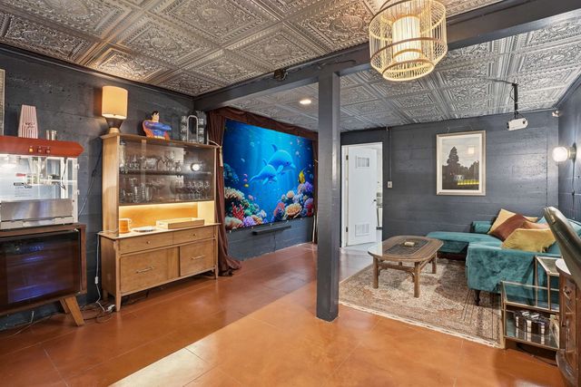 1022 E 28th Ave, Spokane, WA 99203