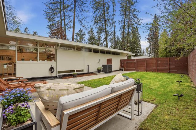 1022 E 28th Ave, Spokane, WA 99203