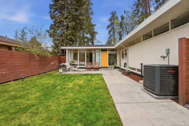 1022 E 28th Ave, Spokane, WA 99203