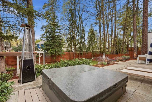 1022 E 28th Ave, Spokane, WA 99203