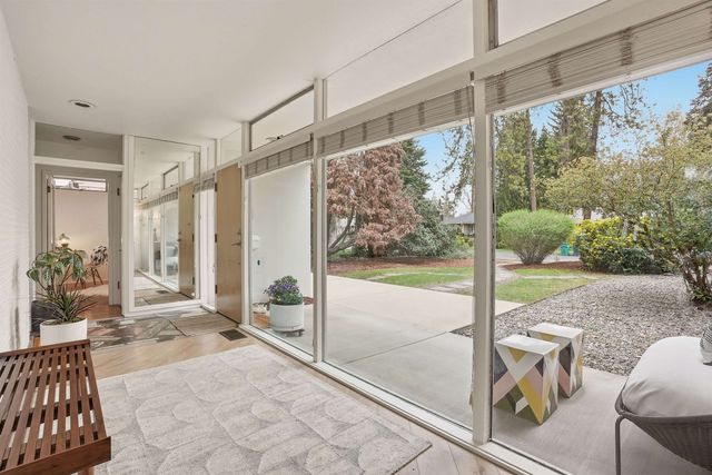 1022 E 28th Ave, Spokane, WA 99203