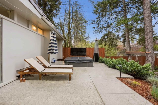 1022 E 28th Ave, Spokane, WA 99203