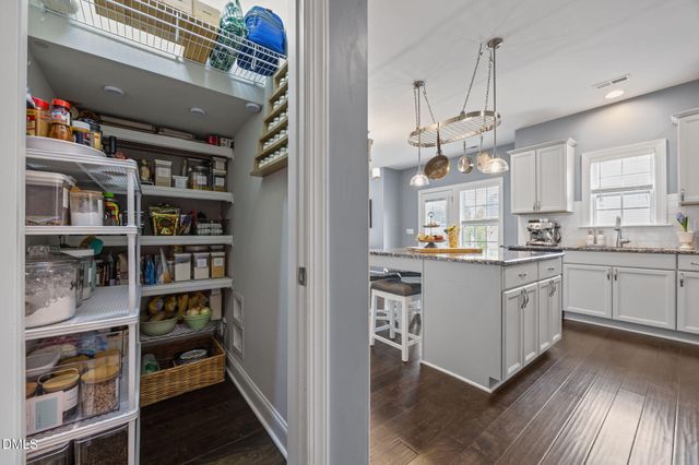 5329 Goosecross Way, Fuquay Varina, NC 27526