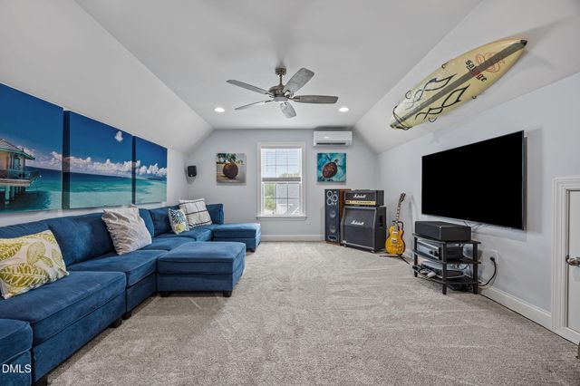 5329 Goosecross Way, Fuquay Varina, NC 27526