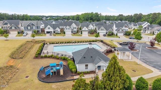 5329 Goosecross Way, Fuquay Varina, NC 27526