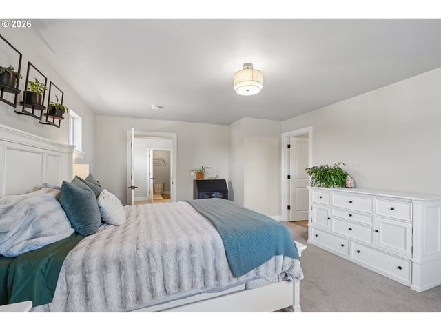 3016 S WHITE SALMON Dr, Ridgefield, WA 98642