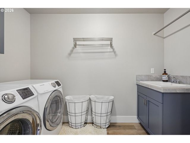 3016 S WHITE SALMON Dr, Ridgefield, WA 98642