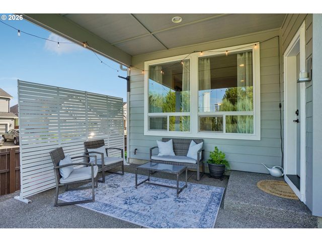 3016 S WHITE SALMON Dr, Ridgefield, WA 98642