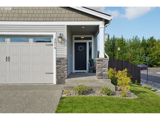 3016 S WHITE SALMON Dr, Ridgefield, WA 98642