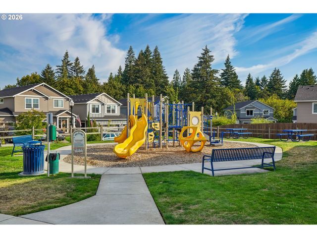 3016 S WHITE SALMON Dr, Ridgefield, WA 98642