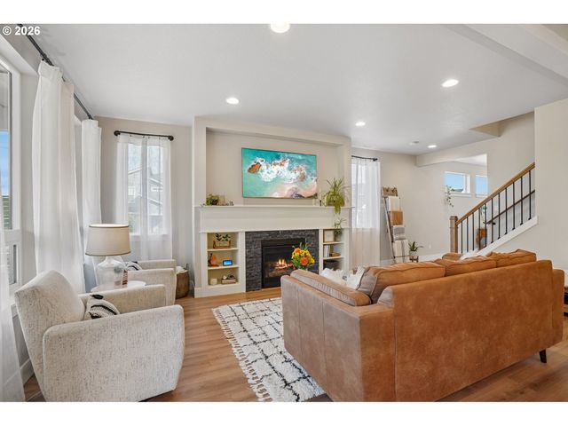 3016 S WHITE SALMON Dr, Ridgefield, WA 98642