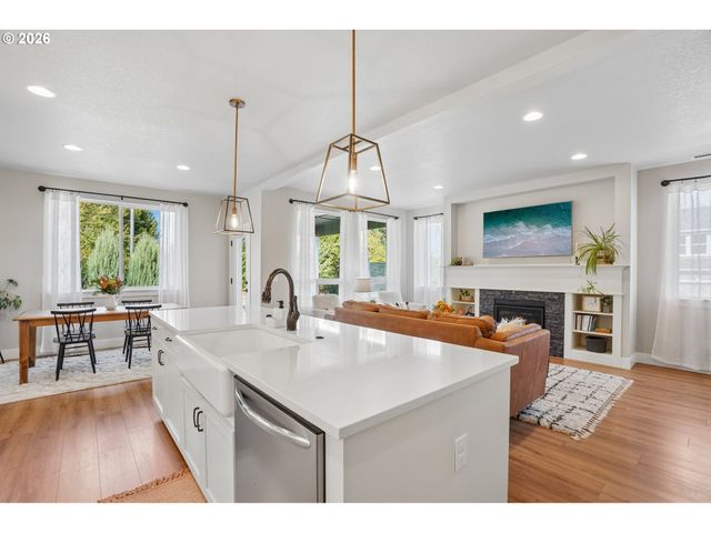 3016 S WHITE SALMON Dr, Ridgefield, WA 98642