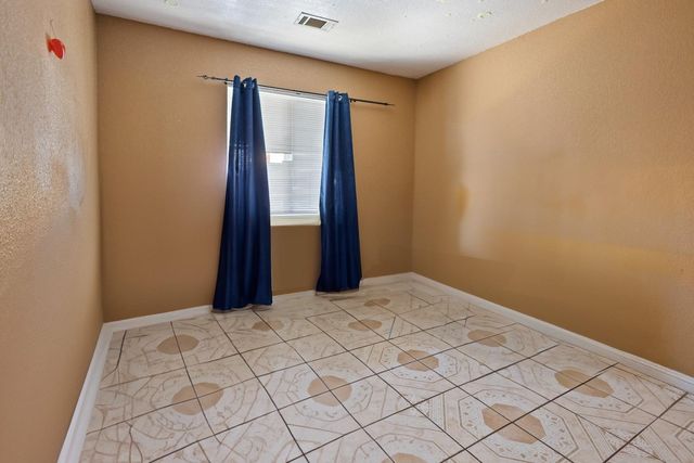 1949 Sunset Ave, Stockton, CA 95205