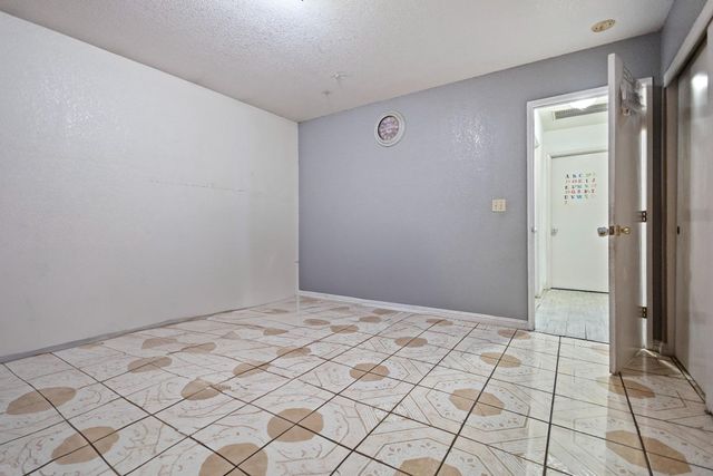 1949 Sunset Ave, Stockton, CA 95205