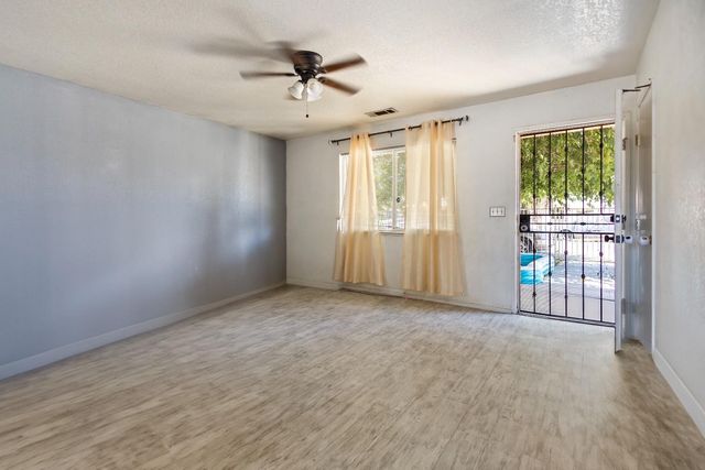 1949 Sunset Ave, Stockton, CA 95205