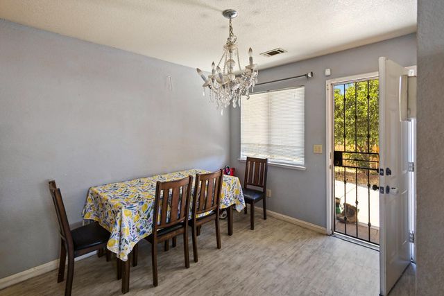 1949 Sunset Ave, Stockton, CA 95205