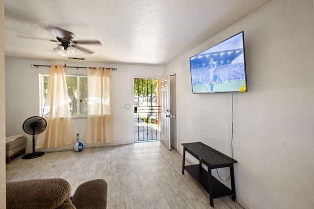 1949 Sunset Ave, Stockton, CA 95205