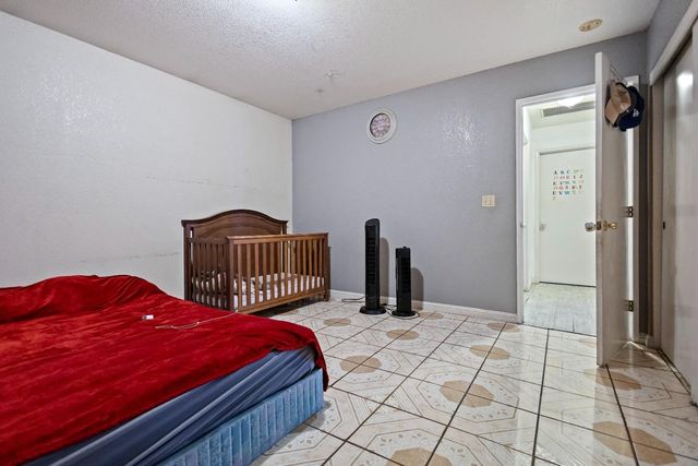 1949 Sunset Ave, Stockton, CA 95205