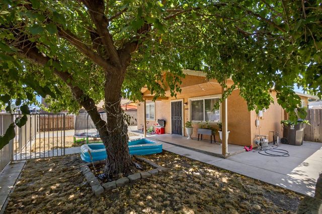 1949 Sunset Ave, Stockton, CA 95205