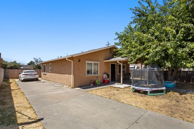 1949 Sunset Ave, Stockton, CA 95205