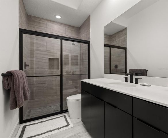 2592 HERITAGE GREEN AVENUE, Davenport, FL 33837