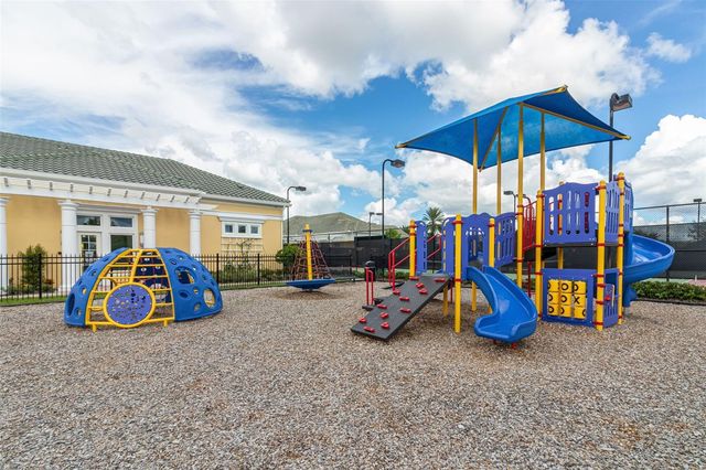 2592 HERITAGE GREEN AVENUE, Davenport, FL 33837