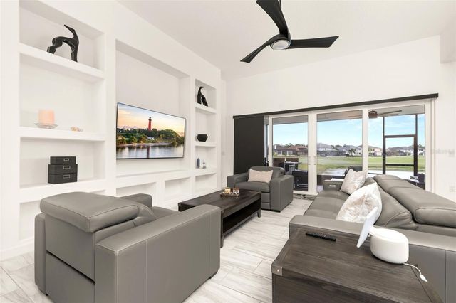 2592 HERITAGE GREEN AVENUE, Davenport, FL 33837