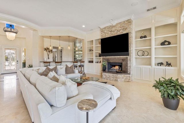 48 Vista Encantada, Rancho Mirage, CA 92270