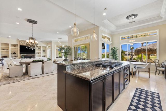 48 Vista Encantada, Rancho Mirage, CA 92270
