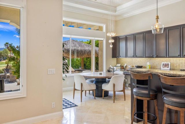 48 Vista Encantada, Rancho Mirage, CA 92270