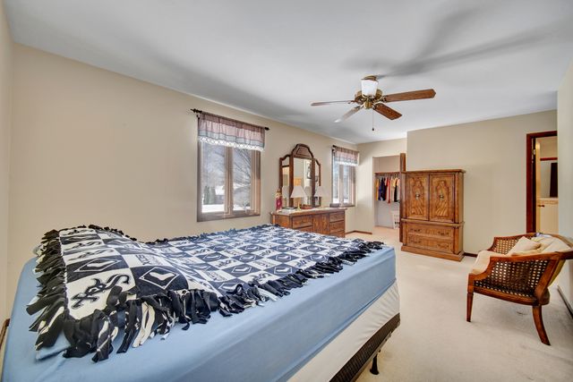 900 Saint Andrews Way, Frankfort, IL 60423