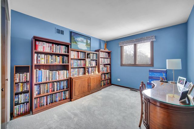 900 Saint Andrews Way, Frankfort, IL 60423