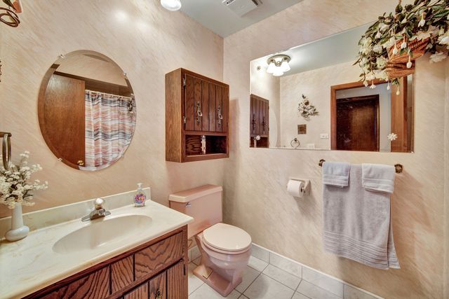 900 Saint Andrews Way, Frankfort, IL 60423