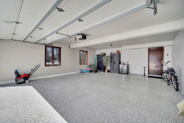 900 Saint Andrews Way, Frankfort, IL 60423