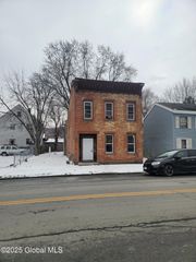 722 2nd Avenue, Troy, NY 12182