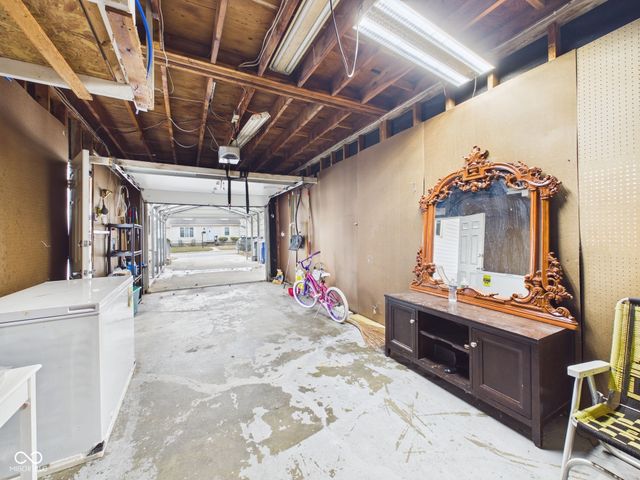 1214 N Burke Street, Kokomo, IN 46901