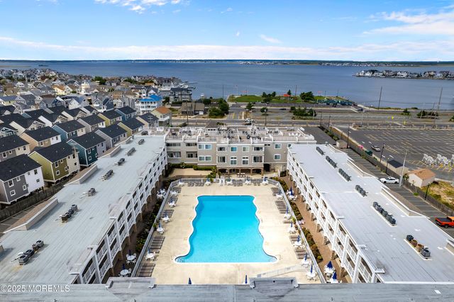 438 Highway 35 N 1102, Mantoloking, NJ 08738