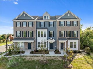 108 Freeman DR, Hampton, VA 23666