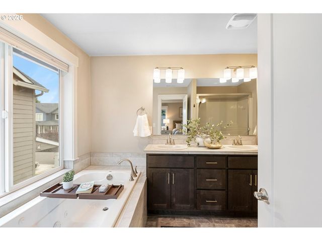 5815 Ne 45TH St, Vancouver, WA 98661