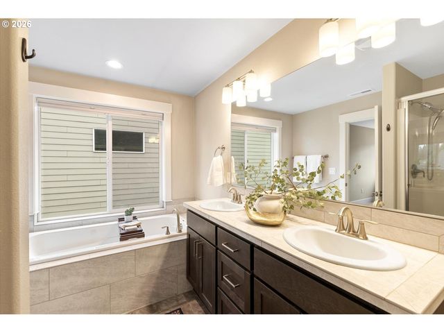 5815 Ne 45TH St, Vancouver, WA 98661