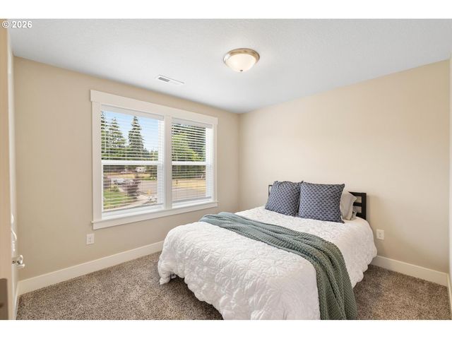 5815 Ne 45TH St, Vancouver, WA 98661
