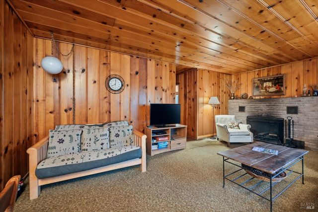 16221 Bottle Rock Rd, Cobb, CA 95426