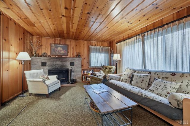 16221 Bottle Rock Rd, Cobb, CA 95426