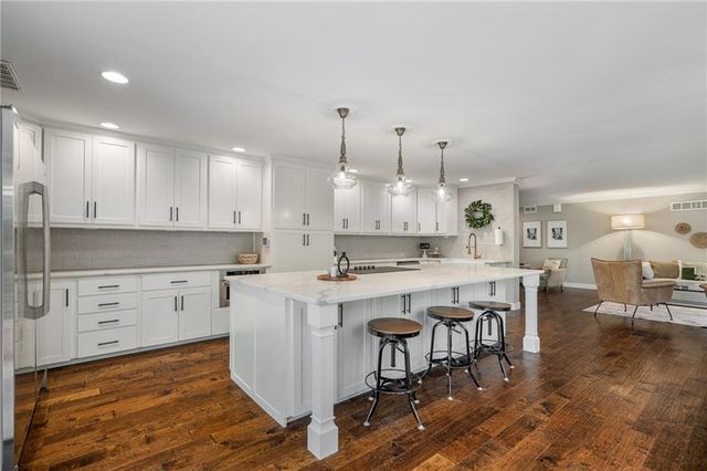 12245 W 279th Terrace, Louisburg, KS 66053