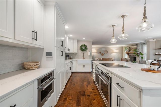 12245 W 279th Terrace, Louisburg, KS 66053