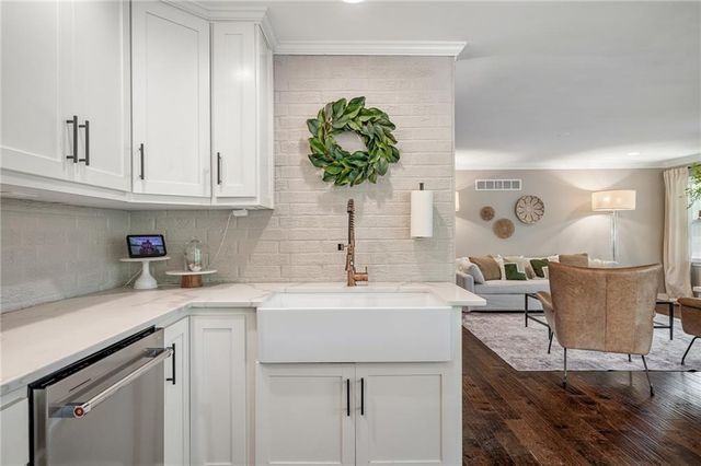 12245 W 279th Terrace, Louisburg, KS 66053