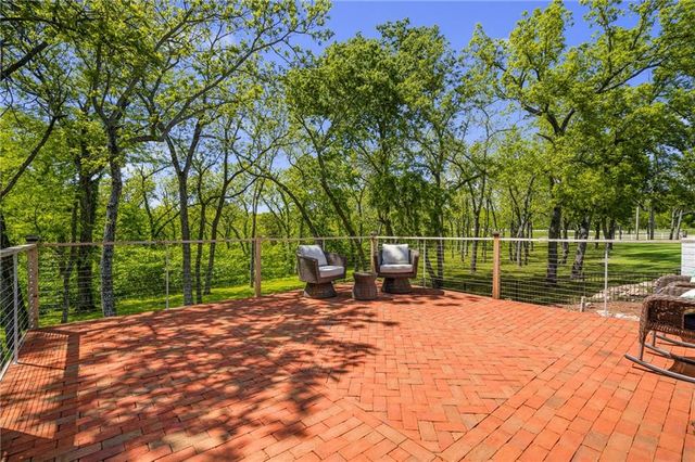12245 W 279th Terrace, Louisburg, KS 66053
